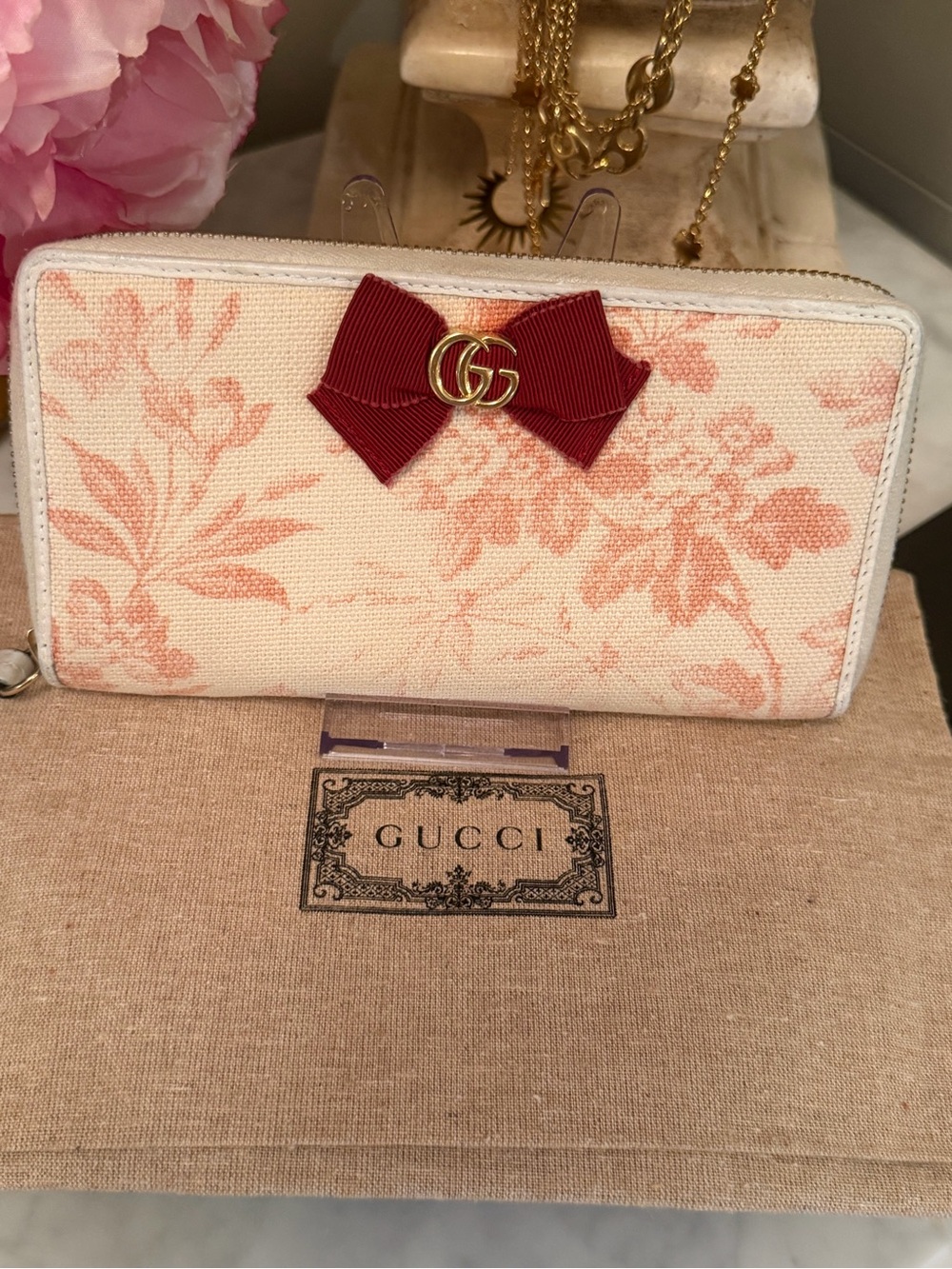 Gucci Cream Canvas Long Ziparound Wallet w Red Bow + Coral Floral Print + Dusty - Picture 10 of 16